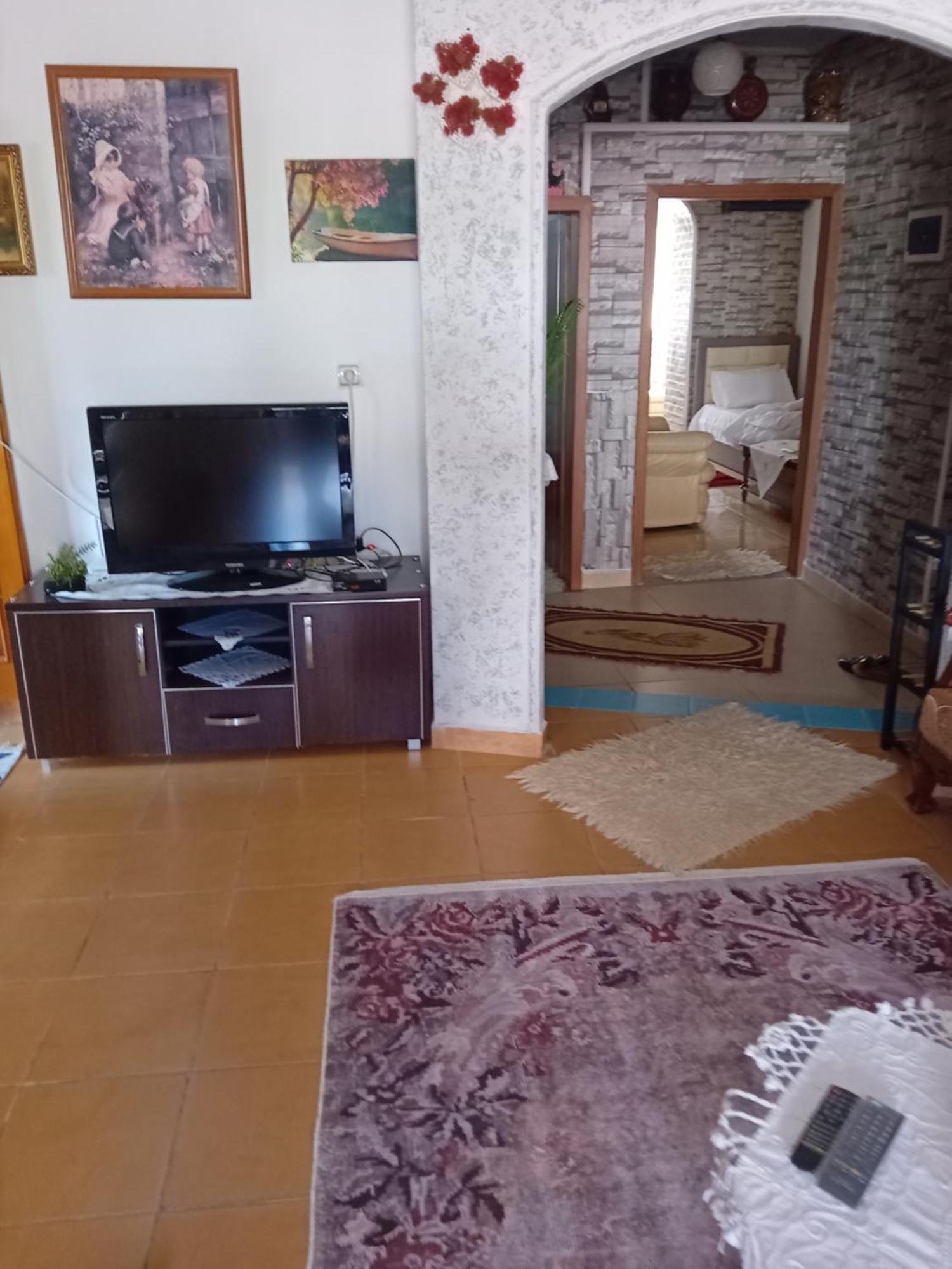 Olivia Guesthouse Gjirokastër Dış mekan fotoğraf
