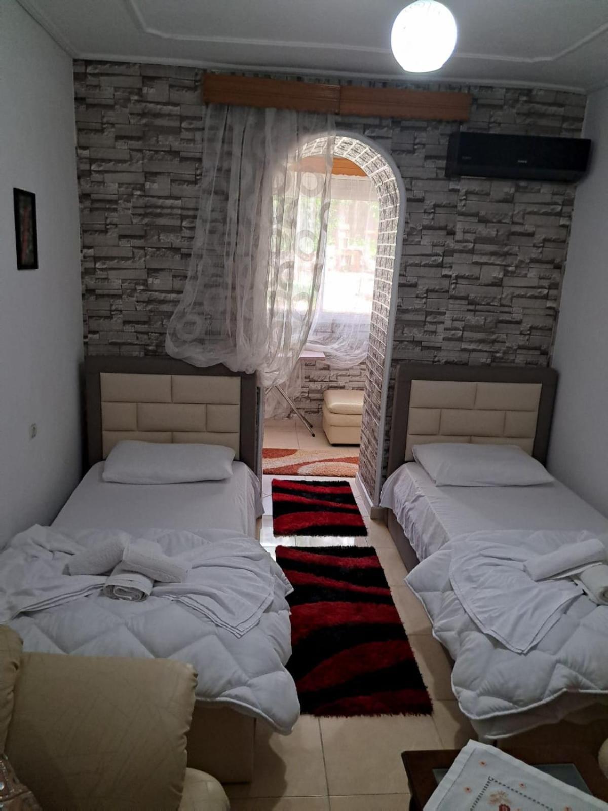Olivia Guesthouse Gjirokastër Dış mekan fotoğraf