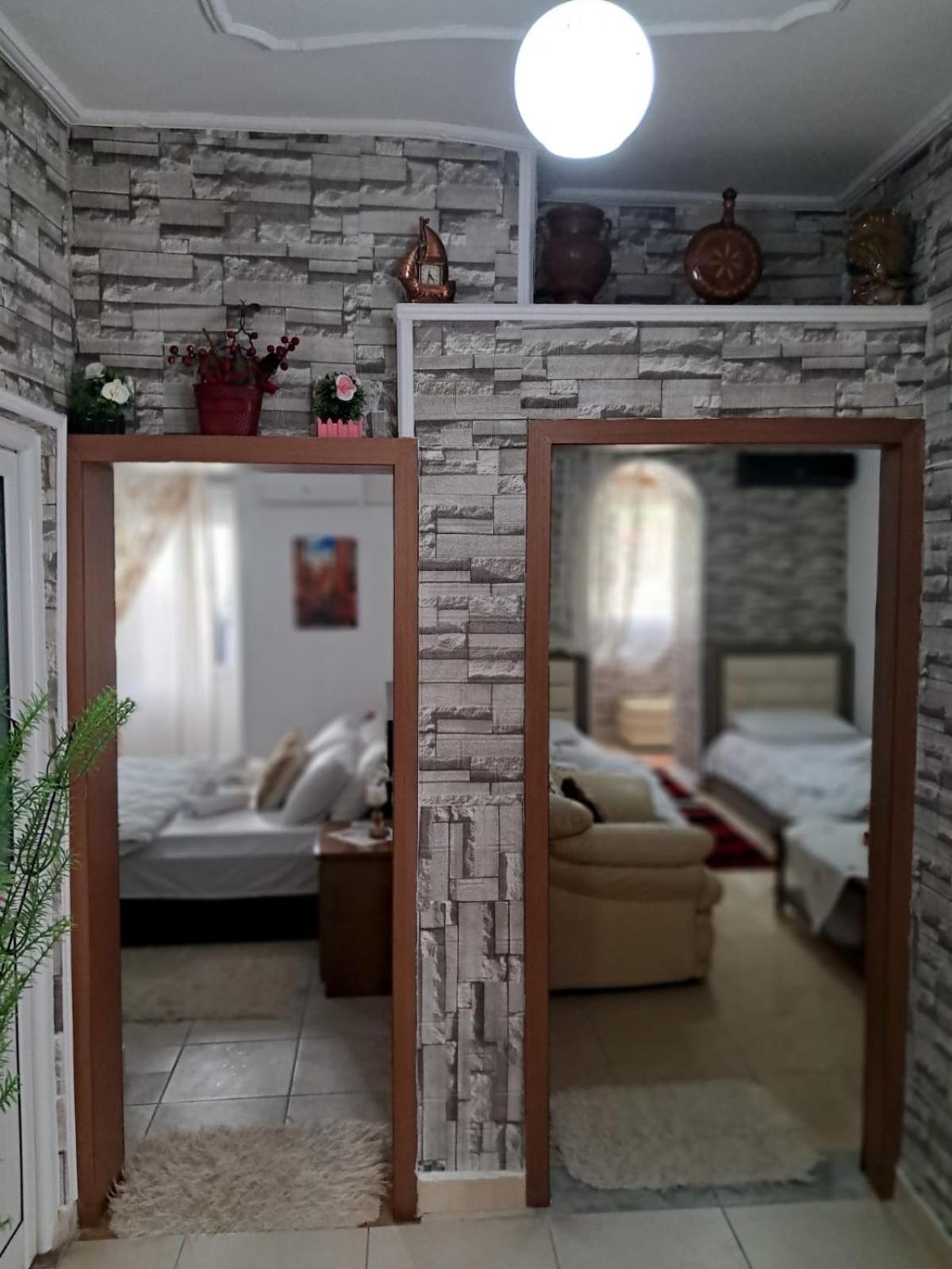 Olivia Guesthouse Gjirokastër Dış mekan fotoğraf